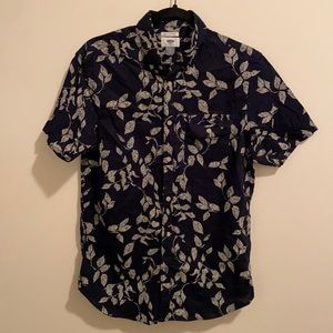 OLD NAVY FLORAL BUTTON UP SHIRT SZ S